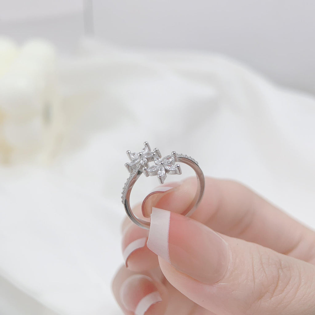 Jasmine Flower Moissanite Ring