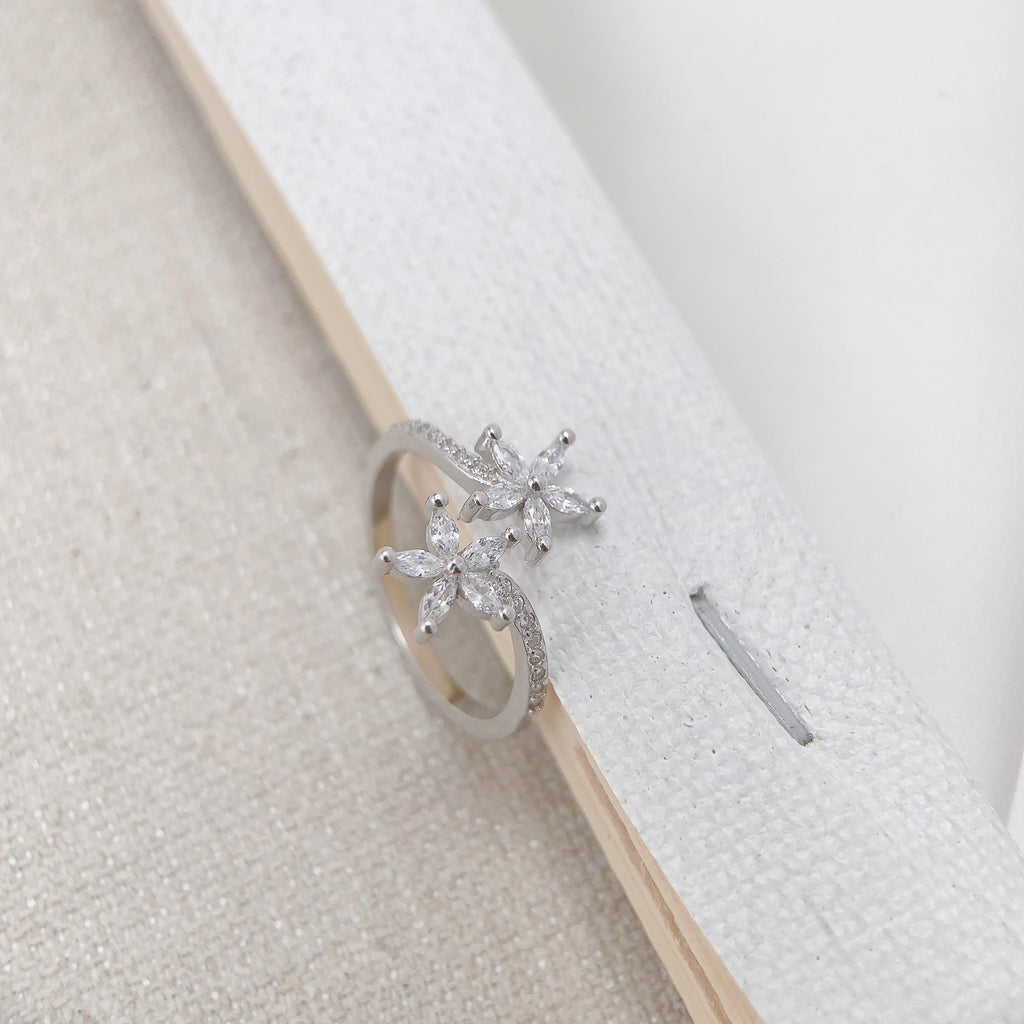 Jasmine Flower Moissanite Ring